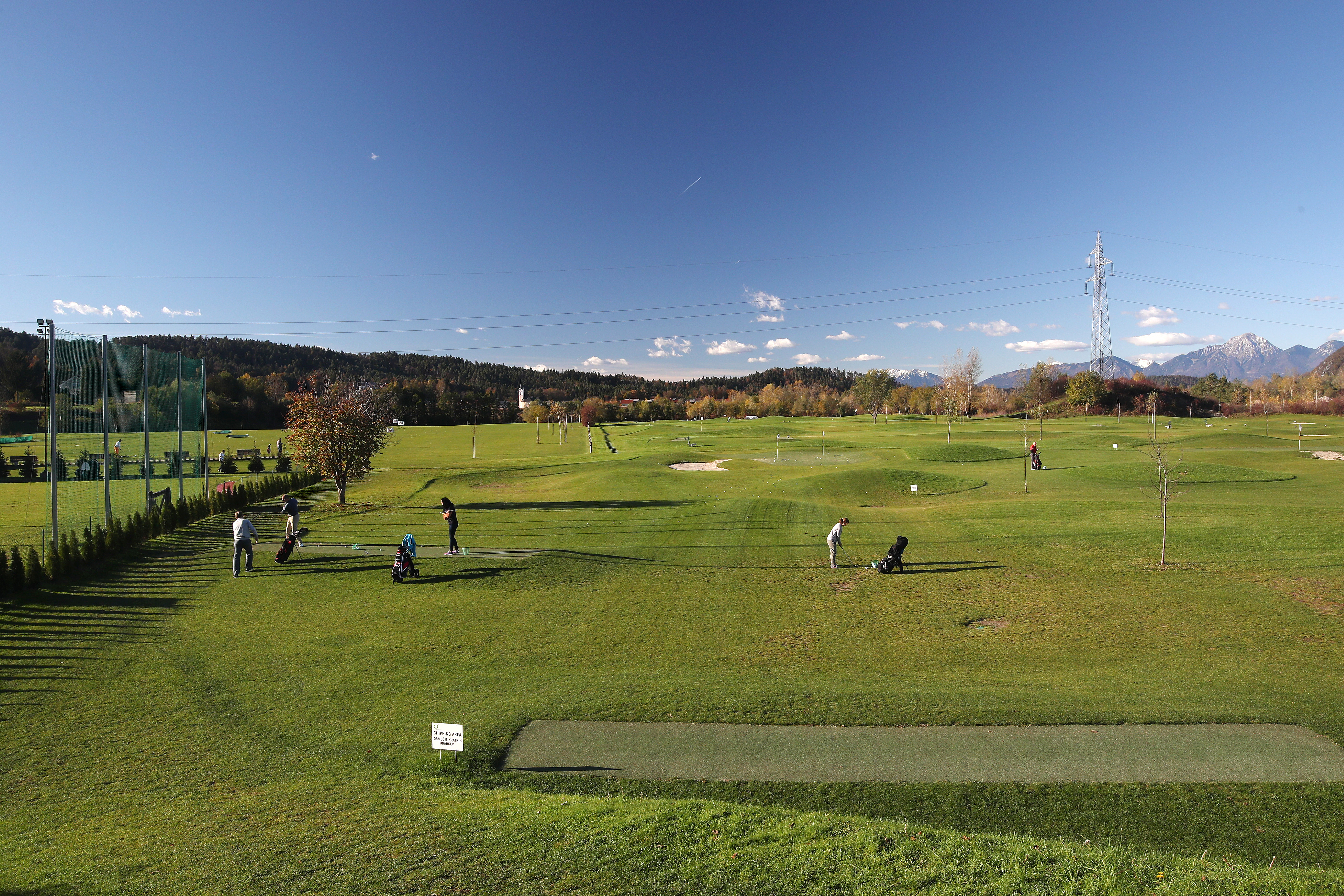 MLADINSKI GOLF CENTER STANEŽIČE